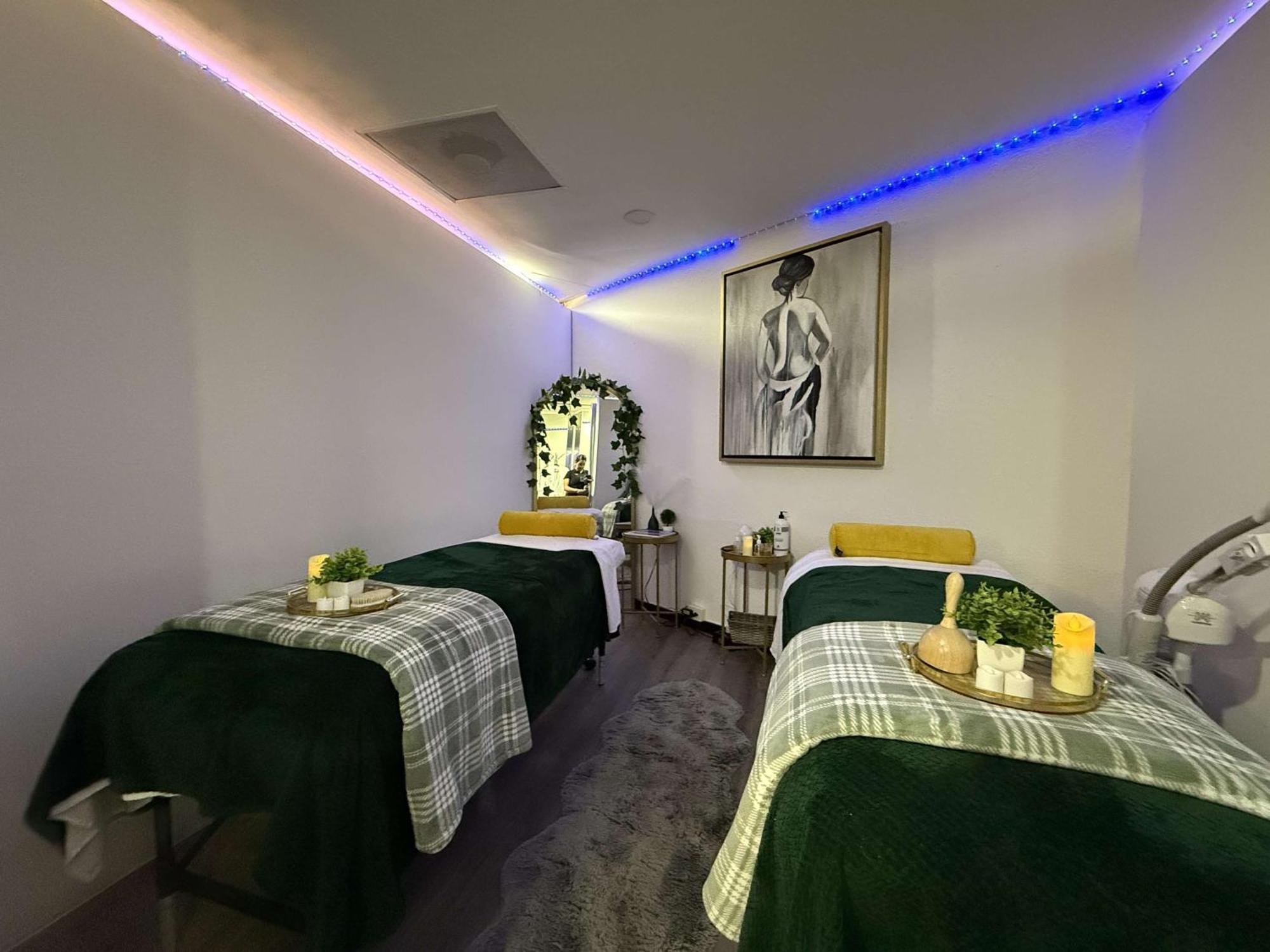 Grand Cantalagua Hotel Morelia, BW Signature Collection Exteriör bild Massage beds